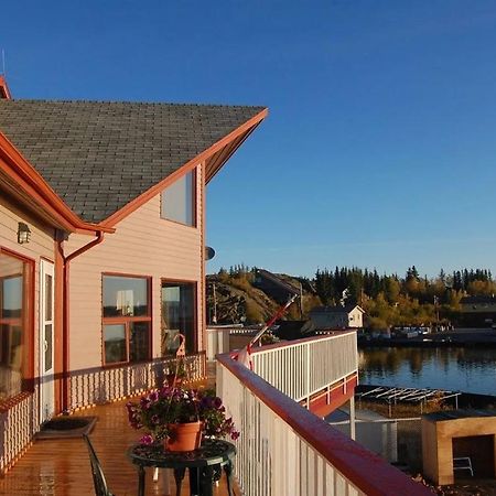 Aurora Bayside Inn Yellowknife Zewnętrze zdjęcie
