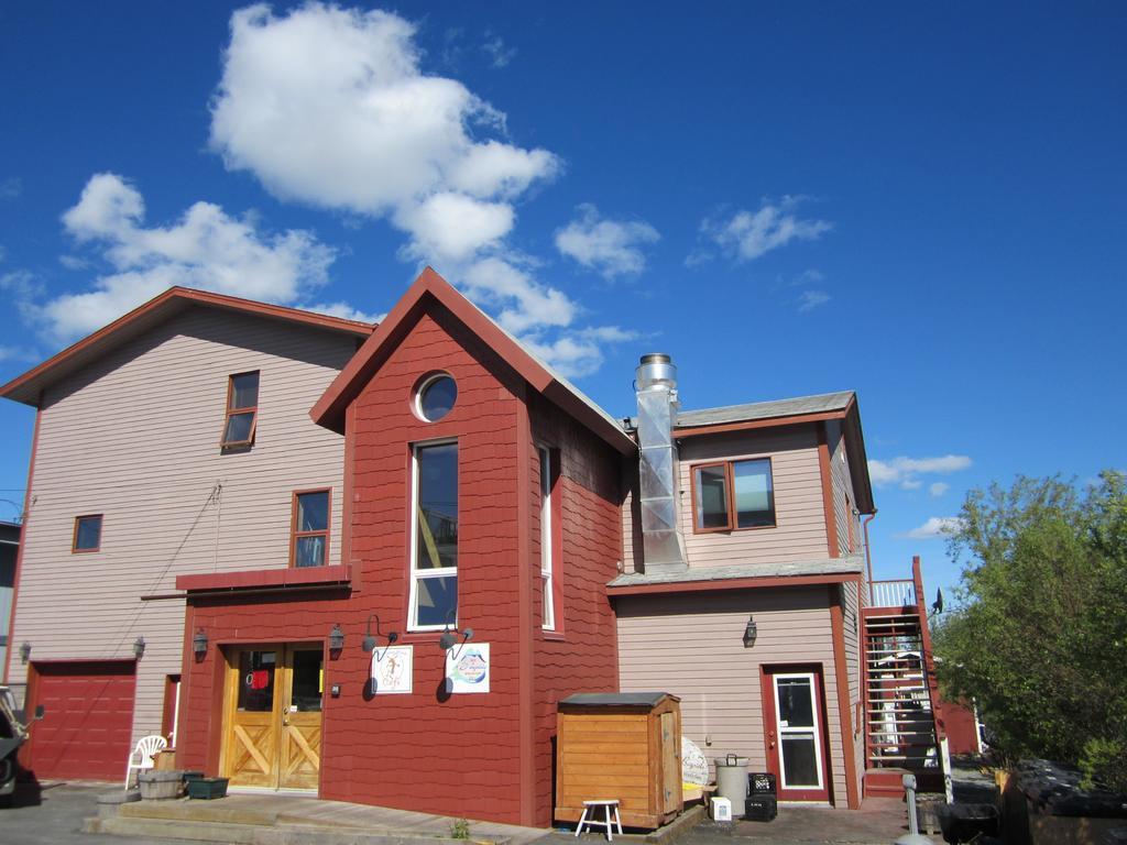 Aurora Bayside Inn Yellowknife Zewnętrze zdjęcie